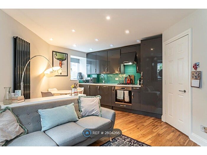 1 Bedroom Flat To Rent In Lyham Road, London, SW2