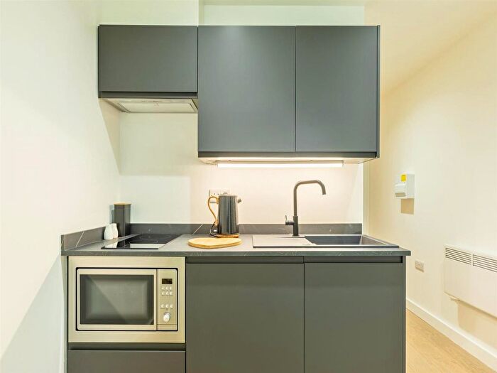 Studio To Rent In London Road, Newcastle-Under-Lyme, ST5