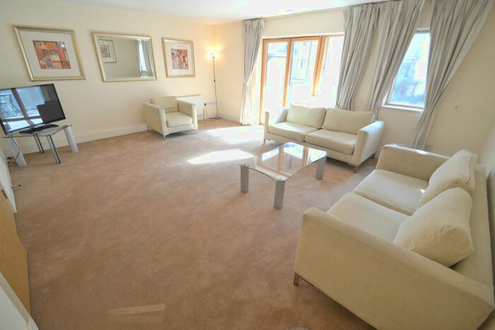 2 Bedroom Flat To Rent In Harrowby Street, London, W1H