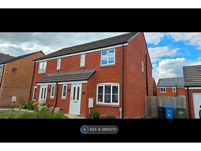 3 Bedroom Semi-Detached House To Rent In Manningham Lane, Kettering, NN15