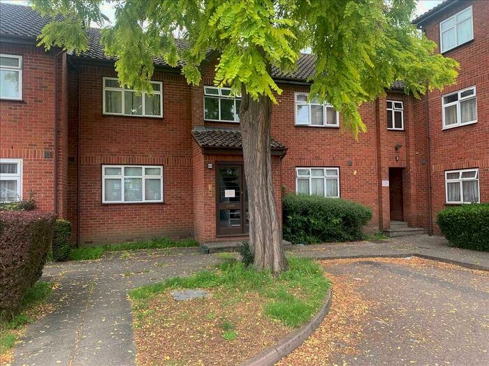 1 Bedroom Flat To Rent In Meridian Court, A Fernleigh Close, Croydon, CR0