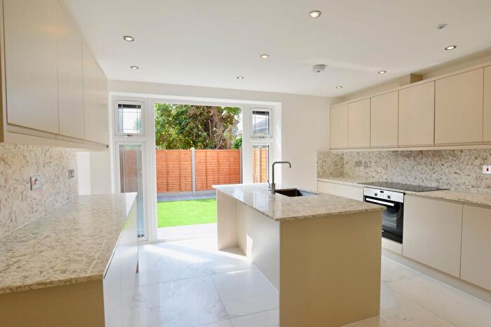 5 Bedroom Terraced House For Sale In Perth Road, Plaistow, E13