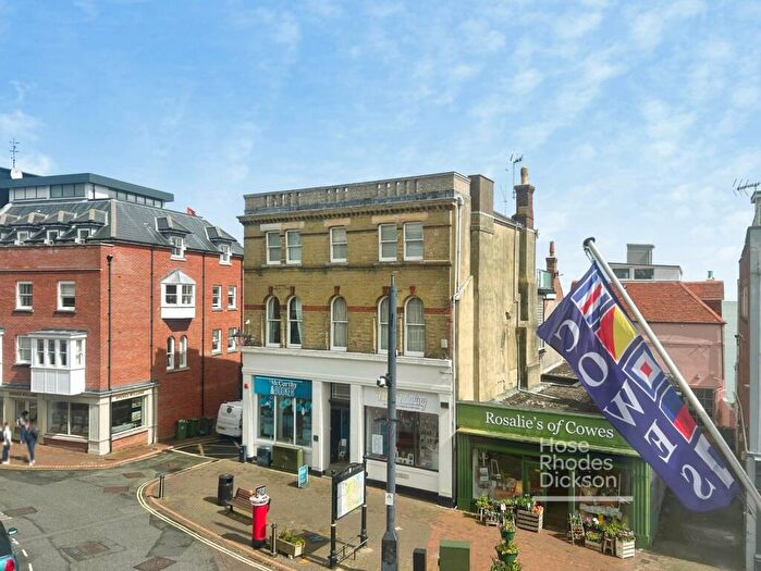 2 Bedroom Apartment For Sale In High Street, Cowes, Isle Of Wight, PO31