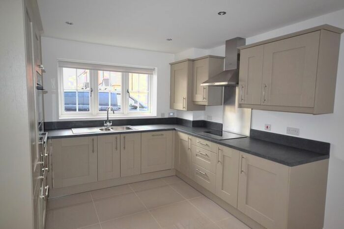 3 Bedroom Terraced House To Rent In Spindle Close, Headcorn TN27