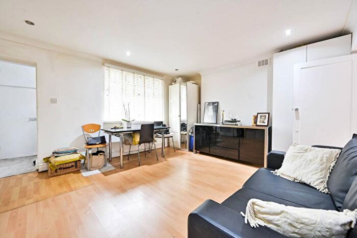 1 Bedroom Flat For Sale In Lisson Grove, St John's Wood, London, NW1