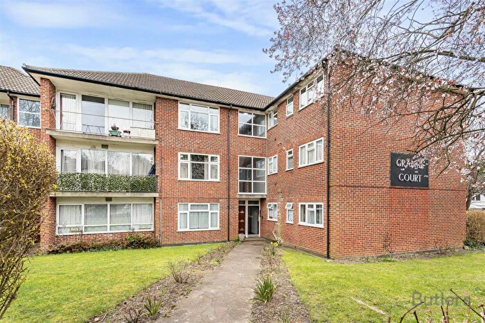 2 Bedroom Apartment To Rent In Grange Road, Sutton, SM2