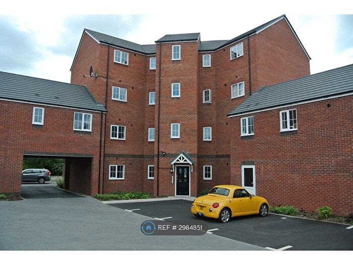 2 Bedroom Flat To Rent In Corporation Street West, Walsall, WS1