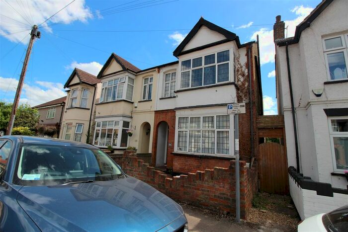 6 Bedroom Semi-Detached House To Rent In Bellclose Road, West Drayton, UB7
