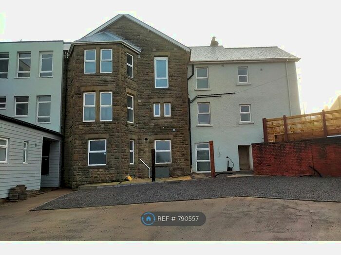 2 Bedroom Flat To Rent In Belle Vue Road, Cinderford, GL14