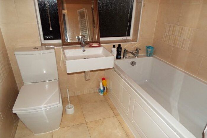 3 Bedroom Property To Rent In Rushden Gardens, Clayhall, IG5