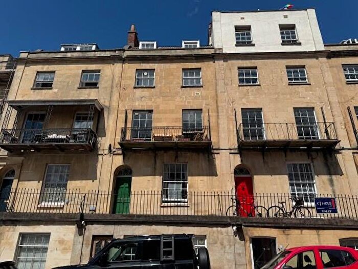 1 Bedroom Apartment To Rent In Royal York Crescent, Bristol, BS8
