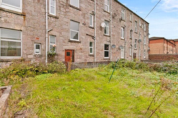 2 Bedroom Flat To Rent In Bonhill Road, Dumbarton, West Dunbartonshire, G82