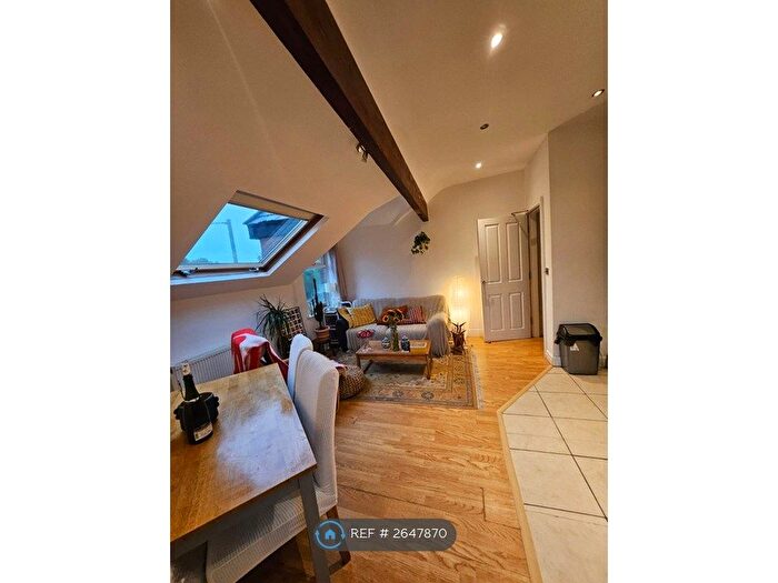 2 Bedroom Flat To Rent In Manchester Road, Chorlton Cum Hardy, Manchester, M21