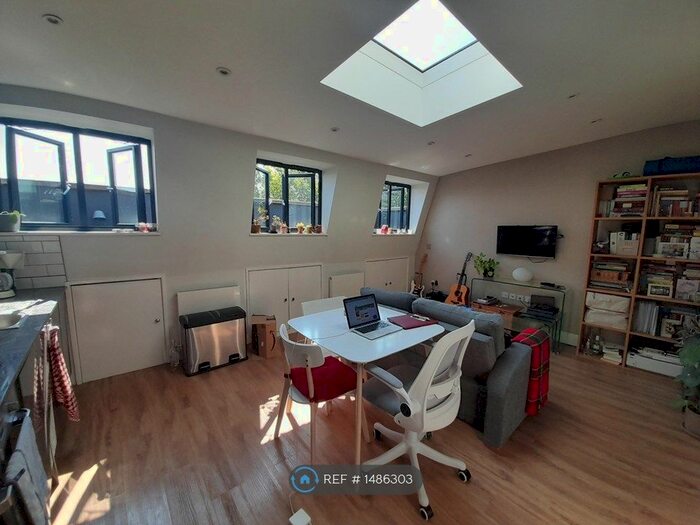 1 Bedroom Flat To Rent In Shepherds Bush Road, London, W6