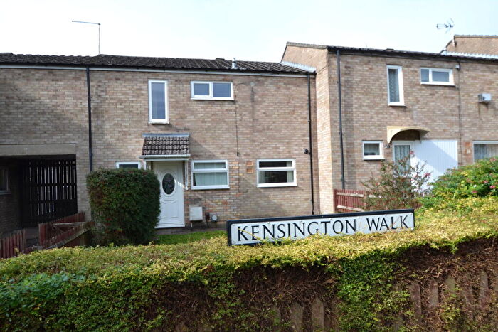 5 Bedroom House Of Multiple Occupation To Rent In Kensington Walk, Corby, NN18