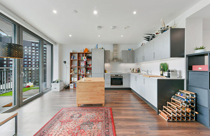 1 Bedroom Flat To Rent In Elmbridge House, SW11