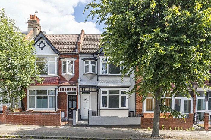 3 Bedroom Property To Rent In Rectory Lane, Tooting, SW17