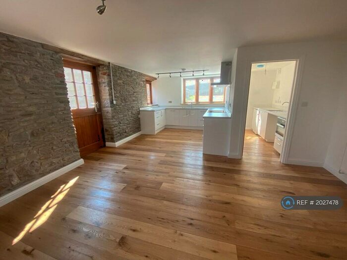 3 Bedroom Semi-Detached House To Rent In Ham Lane, Yatton, Bristol, BS49