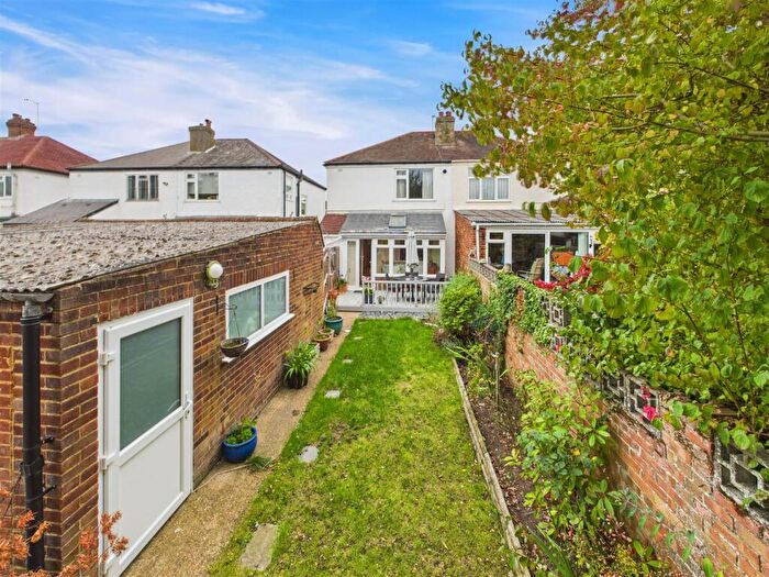 3 Bedroom Semi-Detached House For Sale In Cottimore Lane, Walton-On-Thames, KT12
