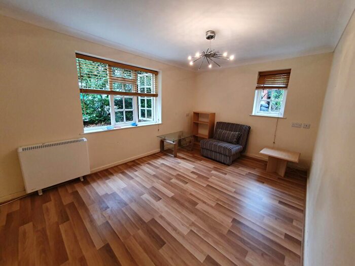 2 Bedroom Flat To Rent In Pakenham Road, Birmingham, B15