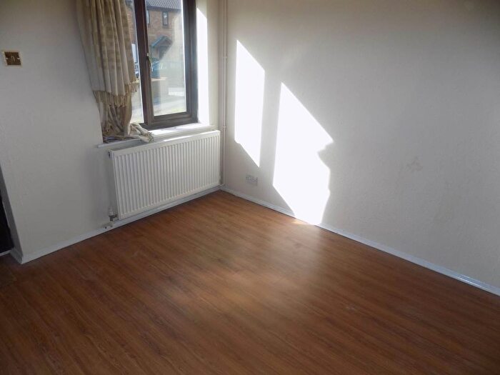 1 Bedroom Property To Rent In Gade Close, Hayes, Middlesex, UB3