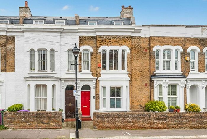 4 Bedroom Terraced House For Sale In Medway Road, Bow, London, E3
