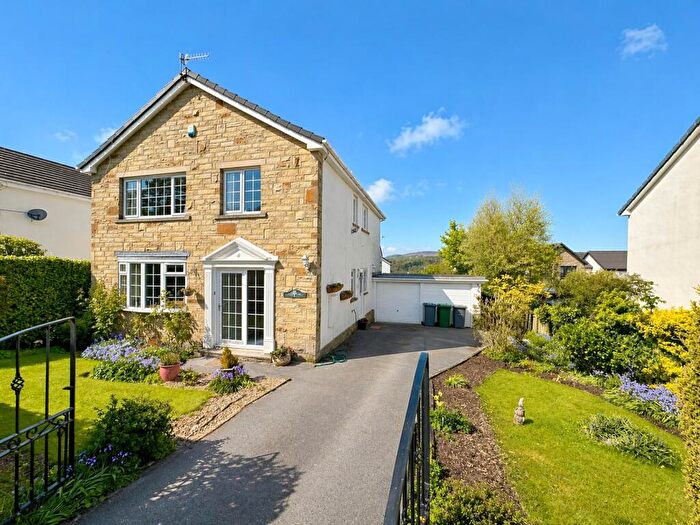 4 Bedroom Detached House For Sale In Kings Road, Ilkley, West Yorkshire, LS29