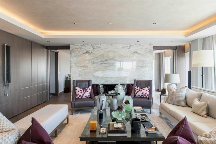 5 Bedroom Flat For Sale In Chelsea Creek Tower, Chelsea Creek, SW6