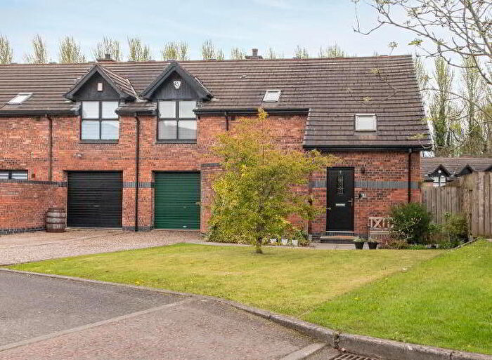 3 Bedroom Semi-Detached House For Sale In The Poplars, Newtownabbey, BT36