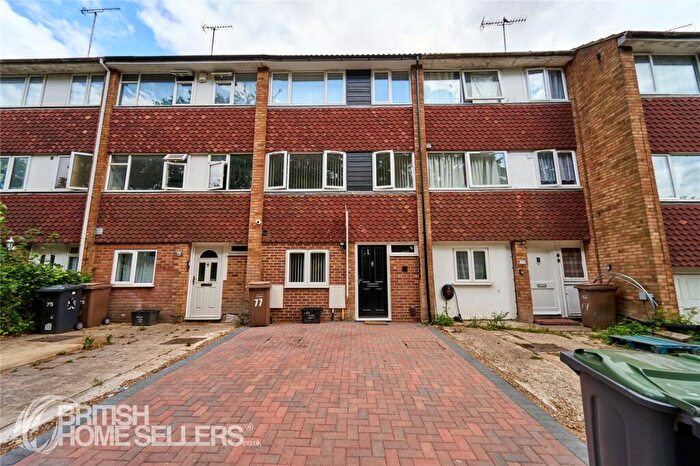 7 Bedroom Terraced House For Sale In Falconers Road, Luton, Bedfordshire, LU2