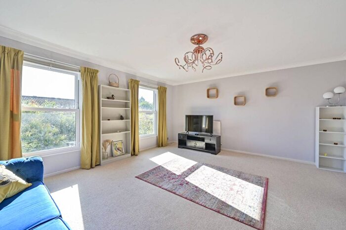 4 Bedroom Terraced House To Rent In Albert Drive, Southfields, London, SW19
