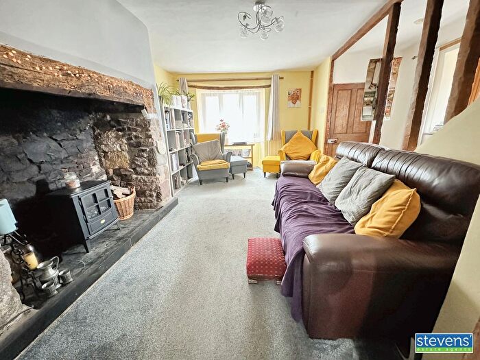 3 Bedroom End Of Terrace House For Sale In High Street, Hatherleigh, Okehampton, Devon, EX20