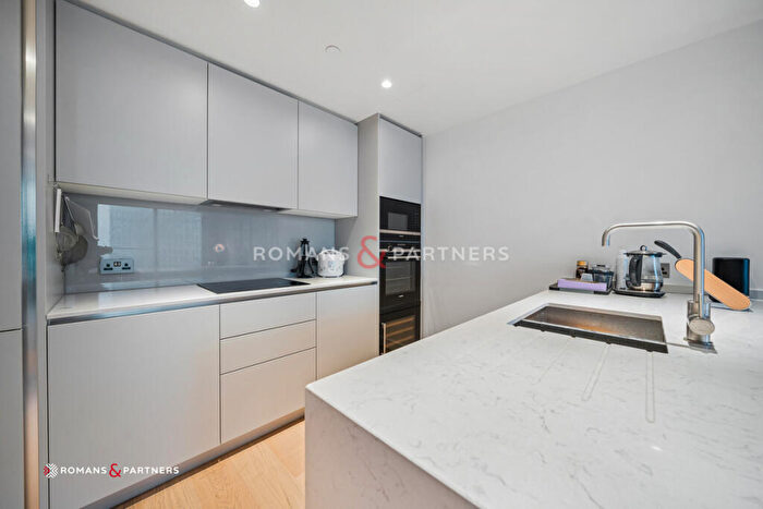 1 Bedroom Apartment To Rent In Hampton Tower, Canary Wharf, E14