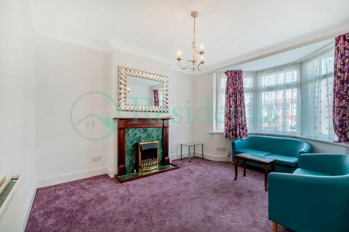 4 Bedroom Terraced House To Rent In Ansell Road, Tooting Bec, SW17