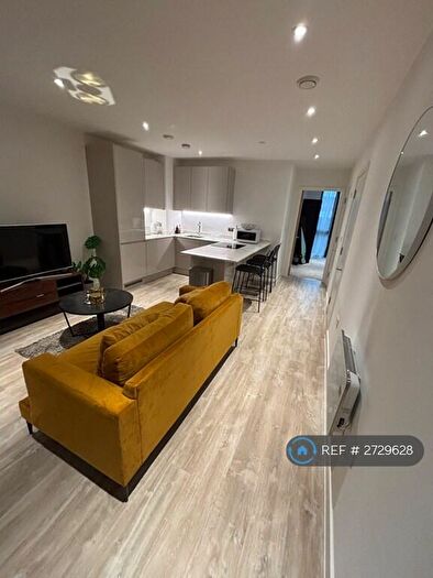 1 Bedroom Flat To Rent In Queen Street, Salford, M3