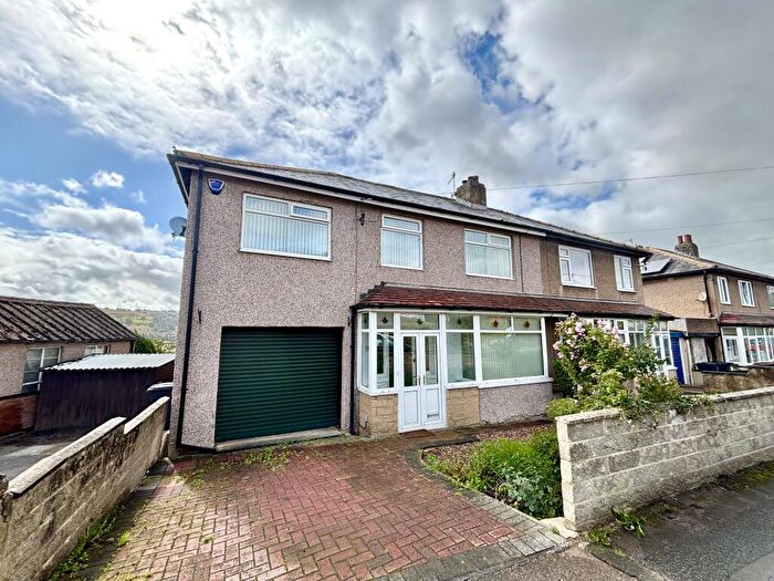 5 Bedroom Semi Detached House For Sale In Granby Drive, Riddlesden, BD20