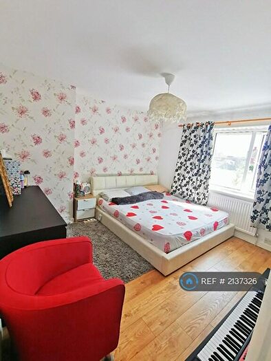 3 Bedroom End Of Terrace House To Rent In Whitby Gardens, Sutton, SM1