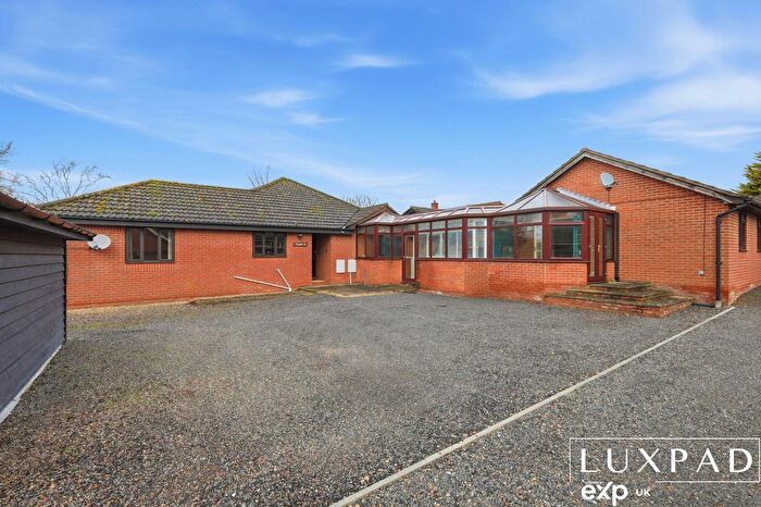 4 Bedroom Bungalow For Sale In Mizpah, The Causeway, Hitcham, Ipswich, IP7