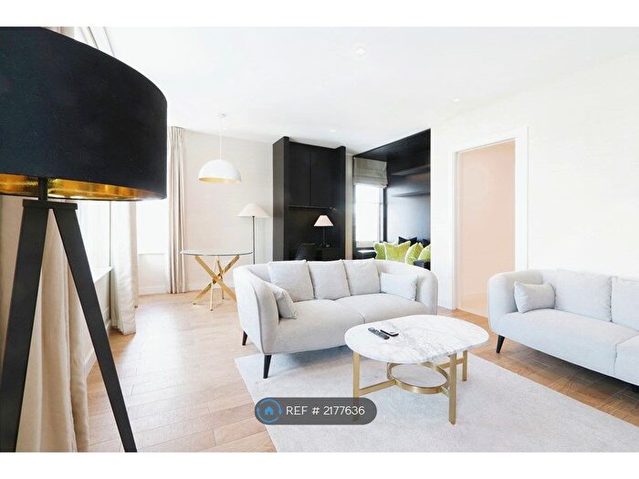 2 Bedroom Flat To Rent In Hand &amp; Flower House, London, SW6