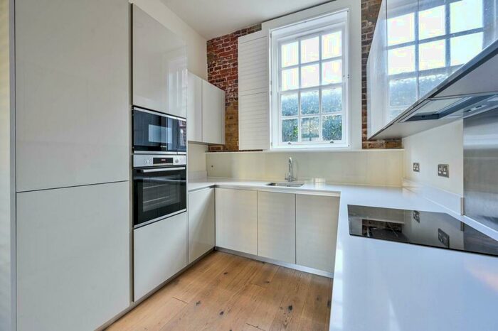 2 Bedroom Flat To Rent In Laboratory Pavilions West, Woolwich Riverside, London, SE18