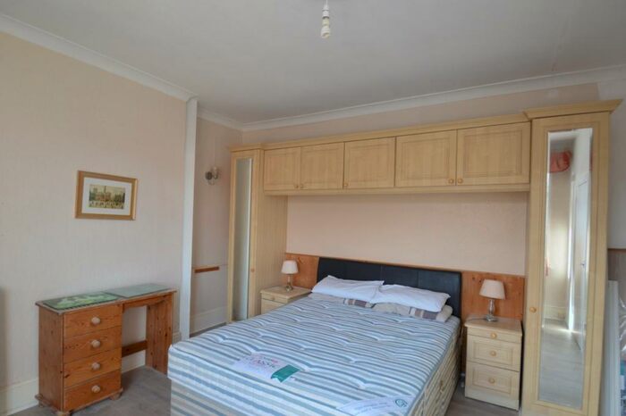 Property To Rent In Brighton Road, Purley, CR8