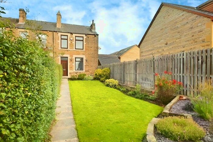 2 Bedroom End Of Terrace House To Rent In Wood Lane, Rothwell, Leeds, West Yorkshire, LS26