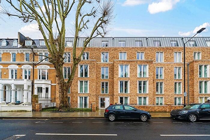 2 Bedroom Flat To Rent In The Atelier, West Kensington, London, W14