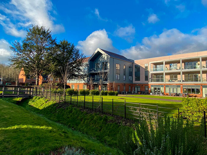 2 Bedroom Retirement Property For Sale In Homewood Grove Pavilion House, Nightingale Avenue, Chertsey, KT16