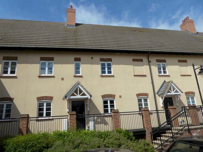 2 Bedroom Apartment To Rent In Mill Cottages, Mill Lane, MK42