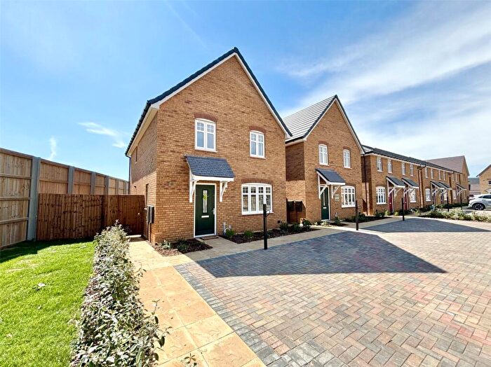 4 Bedroom Detached House To Rent In Magnolia Way, Wixams, Bedford, MK42