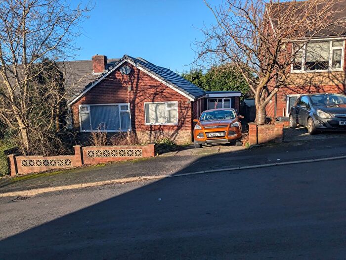 3 Bedroom Semi-Detached Bungalow To Rent In The Rise, Oldham, OL4