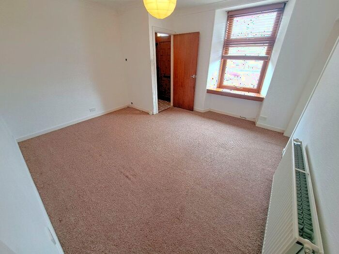2 Bedroom Flat To Rent In Long Lane, Broughty Ferry, Dundee, DD5