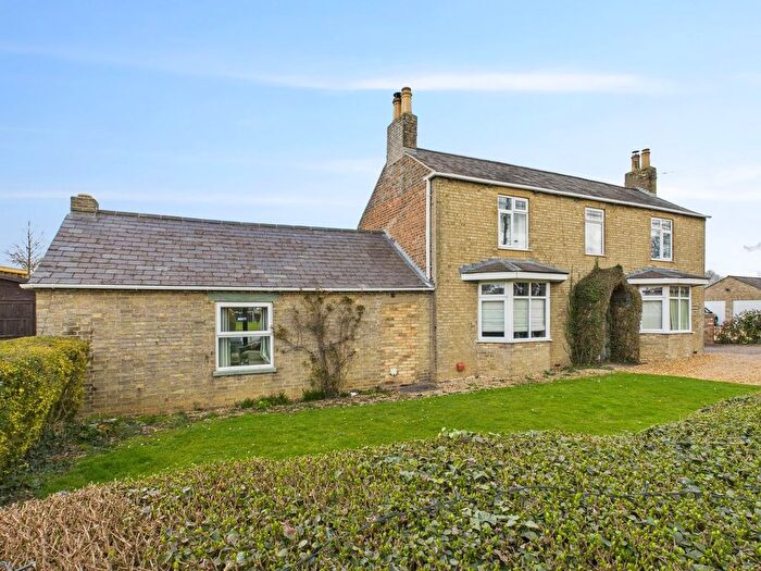 4 Bedroom Detached House For Sale In Downham Road, Outwell, Wisbech, PE14