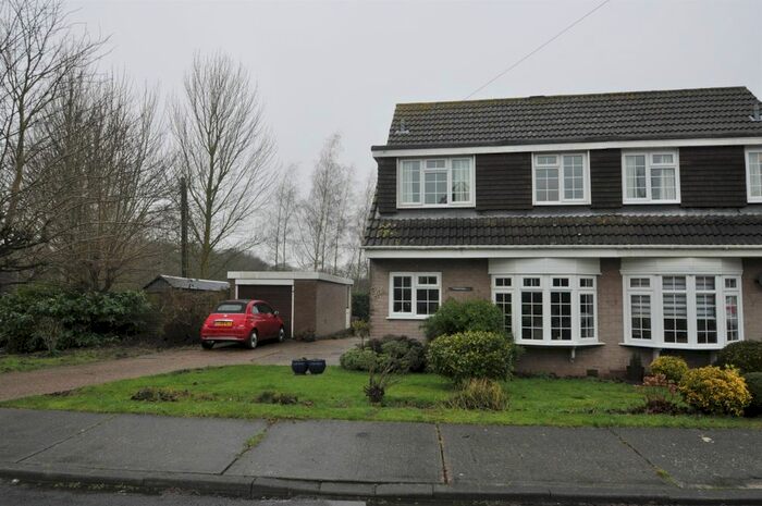 3 Bedroom Property To Rent In Allandale, Thundersley, Essex, SS7